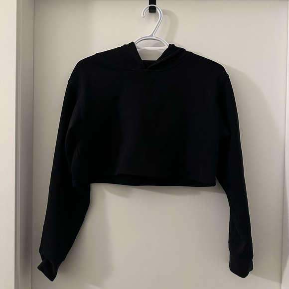 lululemon athletica Black Cropped Hoodie - Picture 3 of 6